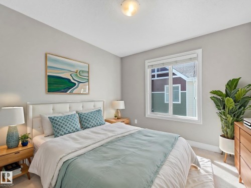 81 2003 Rabbit Hill Road Nw, Edmonton, AB - Indoor Photo Showing Bedroom