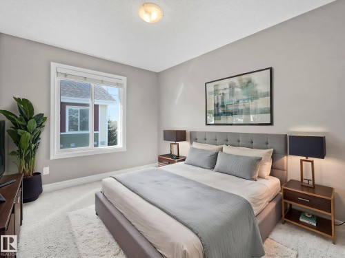 81 2003 Rabbit Hill Road Nw, Edmonton, AB - Indoor Photo Showing Bedroom