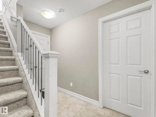 81 2003 Rabbit Hill Road Nw, Edmonton, AB - Indoor Photo Showing Other Room