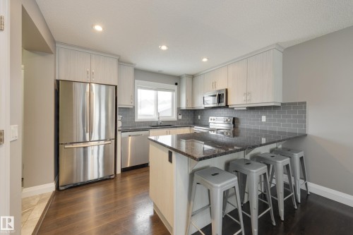 232 Southfork Drive, Leduc, AB - Indoor Photo Showing Kitchen