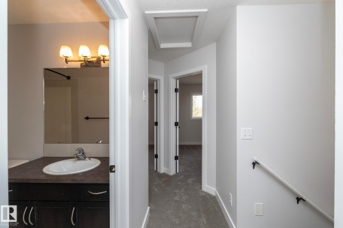 197 Birchwood Close, Devon, AB - Indoor