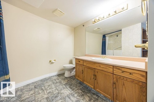 #305 9926 100 Av, Fort Saskatchewan, AB - Indoor Photo Showing Bathroom