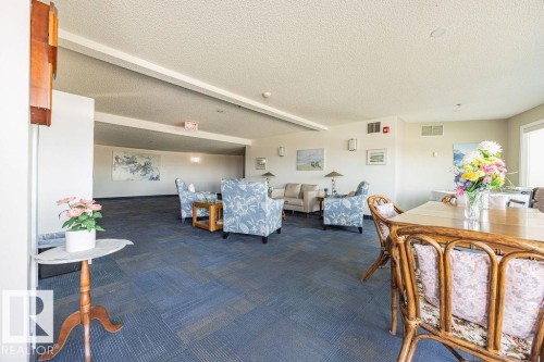 #305 9926 100 Av, Fort Saskatchewan, AB - Indoor Photo Showing Dining Room