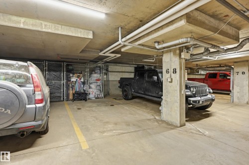 421 1820 Rutherford Road, Edmonton, AB - Indoor Photo Showing Garage