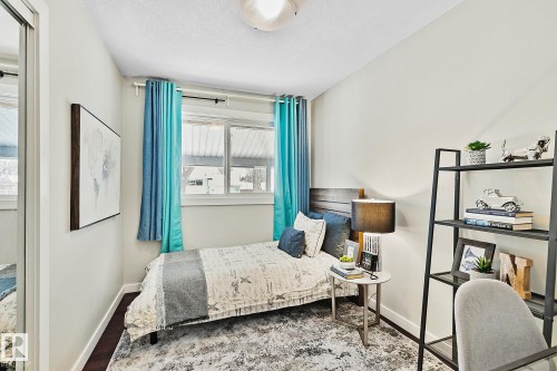 11334 52 Street, Edmonton, AB - Indoor Photo Showing Bedroom