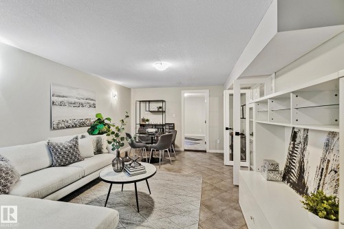 11334 52 Street, Edmonton, AB - Indoor Photo Showing Living Room