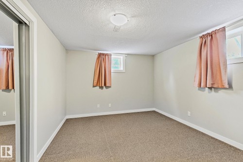 11334 52 Street, Edmonton, AB - Indoor Photo Showing Other Room