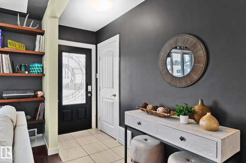 11334 52 Street, Edmonton, AB - Indoor