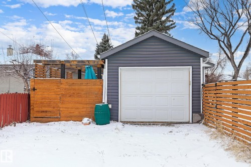 11334 52 Street, Edmonton, AB - Outdoor With Exterior