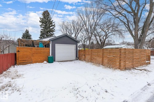 11334 52 Street, Edmonton, AB - Outdoor