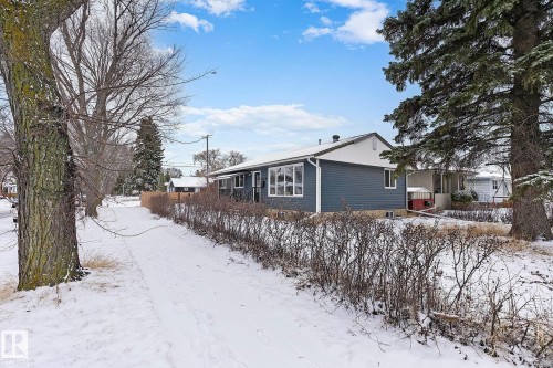 11334 52 Street, Edmonton, AB - Outdoor