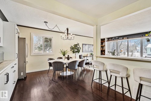 11334 52 Street, Edmonton, AB - Indoor