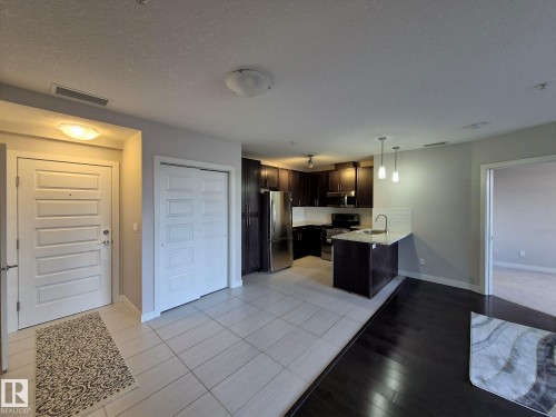 229 5151 Windermere Boulevard, Edmonton, AB - Indoor Photo Showing Kitchen