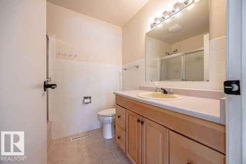14008 83 Street, Edmonton, AB - Indoor Photo Showing Bathroom