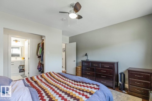 9328 94 Street, Edmonton, AB - Indoor Photo Showing Bedroom