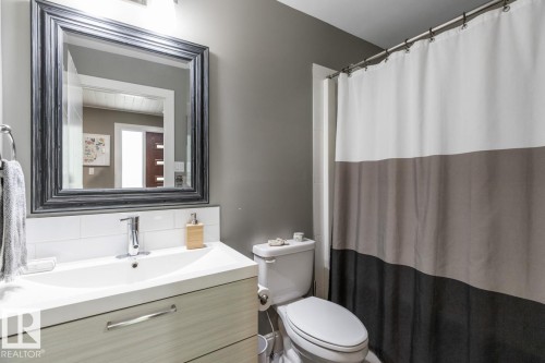 9328 94 Street, Edmonton, AB - Indoor Photo Showing Bathroom