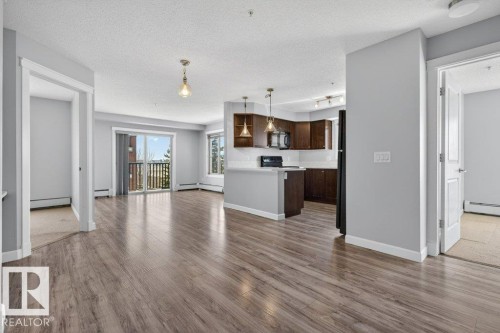 206 3719 Whitelaw Lane, Edmonton, AB - Indoor Photo Showing Kitchen