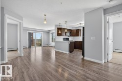 206 3719 WHITELAW Lane  Edmonton, AB T6W 2C3