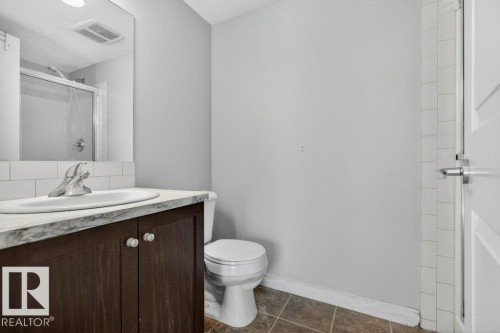 206 3719 Whitelaw Lane, Edmonton, AB - Indoor Photo Showing Bathroom