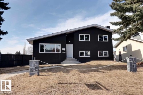 15204 94 Street  Edmonton, AB T5E 3W8