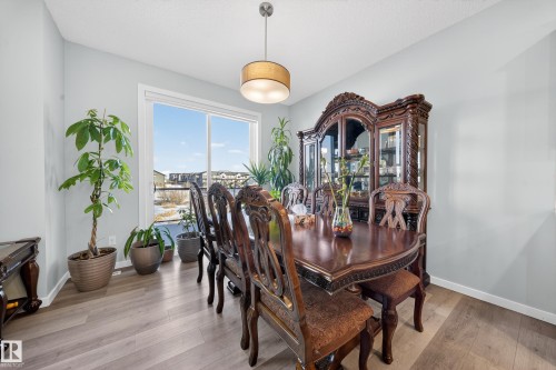 1575 Plum Circle Circle, Edmonton, AB - Indoor Photo Showing Dining Room