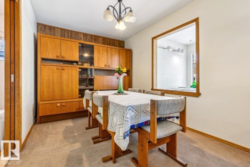47 Gladstone Crescent, St. Albert, AB - Indoor Photo Showing Dining Room