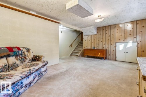 47 Gladstone Crescent, St. Albert, AB - Indoor Photo Showing Other Room