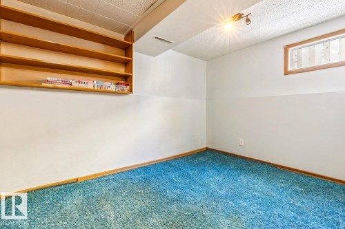 47 Gladstone Crescent, St. Albert, AB - Indoor Photo Showing Other Room