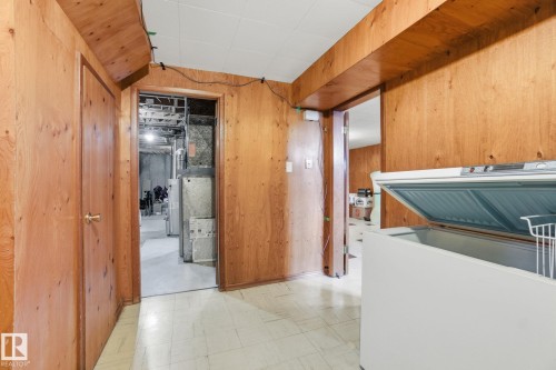 8208 73 Avenue, Edmonton, AB - Indoor Photo Showing Other Room