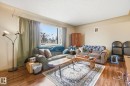 8208 73 Avenue, Edmonton, AB  - Indoor Photo Showing Living Room 