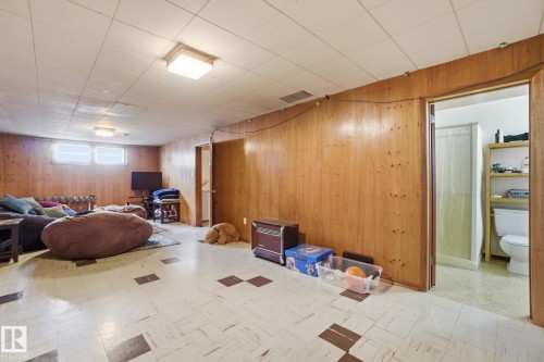 8208 73 Avenue, Edmonton, AB - Indoor Photo Showing Other Room