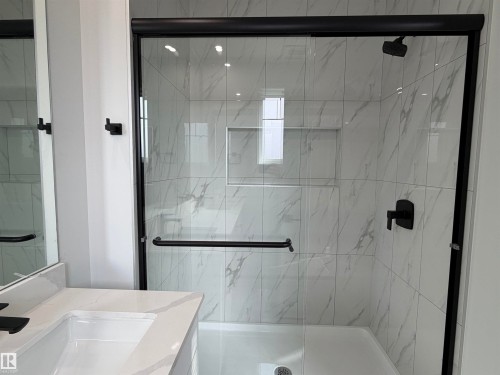 271 Munn Way, Leduc, AB - Indoor Photo Showing Bathroom