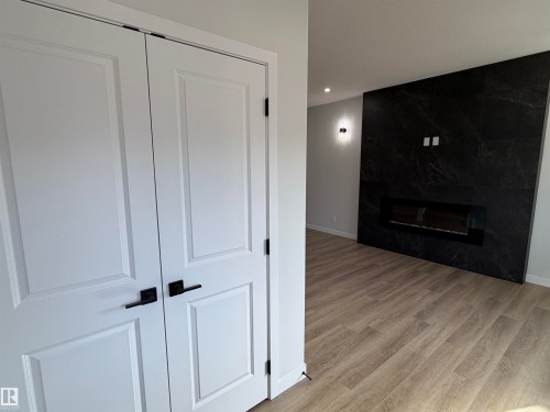 271 Munn Way, Leduc, AB - Indoor Photo Showing Other Room