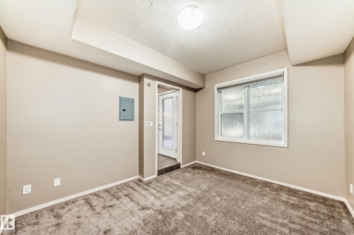 152 4827 104A Street, Edmonton, AB - Indoor Photo Showing Other Room