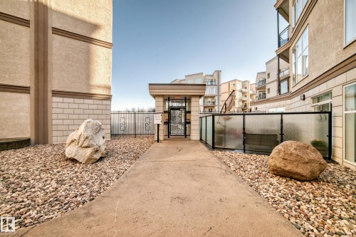 152 4827 104A Street, Edmonton, AB - Outdoor With Exterior