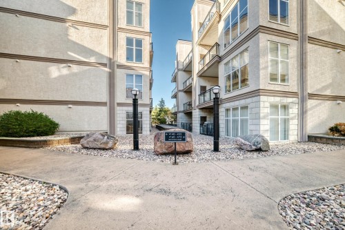 152 4827 104A Street, Edmonton, AB - Outdoor