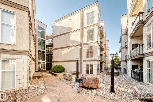 152 4827 104A Street, Edmonton, AB - Outdoor