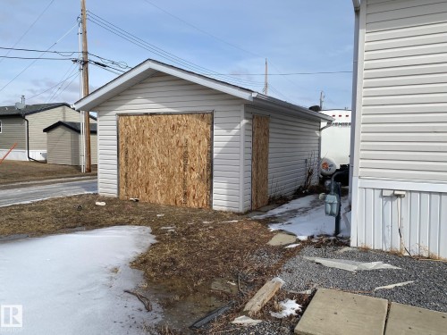 4816 48 Avenue, Wetaskiwin, AB - Outdoor With Exterior