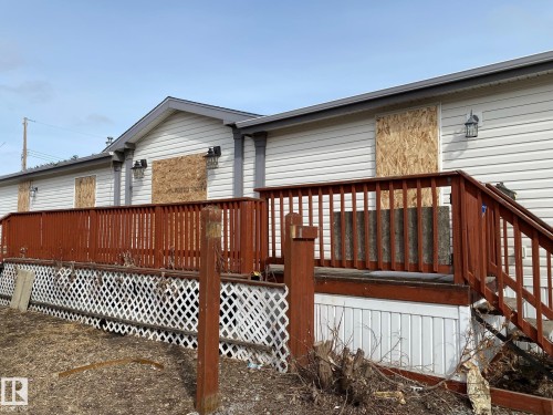 4816 48 Avenue, Wetaskiwin, AB - Outdoor With Deck Patio Veranda With Exterior