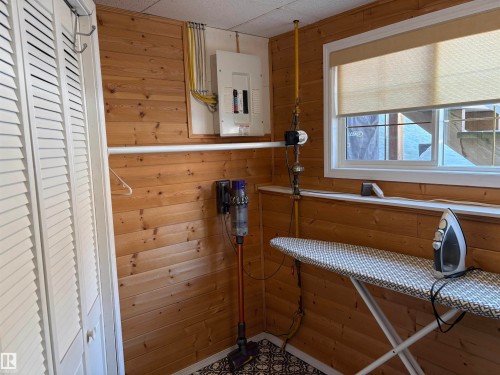 5306 52 Street, Elk Point, AB - Indoor Photo Showing Other Room