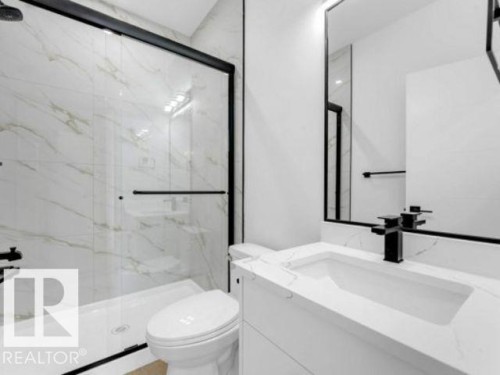 8512 Mayday Run Run, Edmonton, AB - Indoor Photo Showing Bathroom