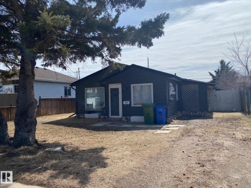 4505 53 Avenue, Wetaskiwin, AB - Outdoor