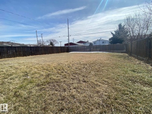 4505 53 Avenue, Wetaskiwin, AB - Outdoor