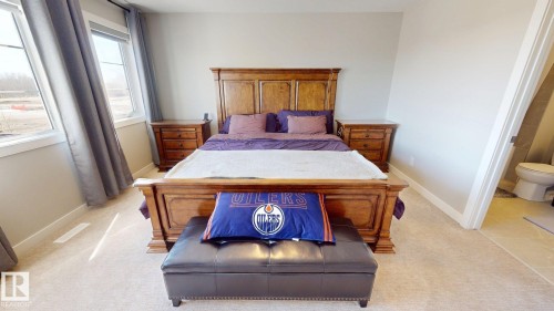 998 Stillwater Boulevard, Edmonton, AB - Indoor Photo Showing Bedroom
