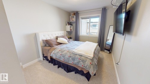 998 Stillwater Boulevard, Edmonton, AB - Indoor Photo Showing Bedroom