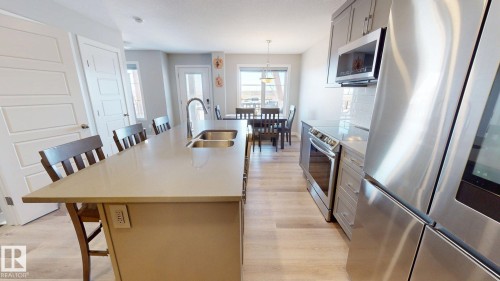 998 Stillwater Boulevard, Edmonton, AB - Indoor