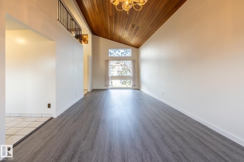 14339 122 Street, Edmonton, AB - Indoor Photo Showing Other Room