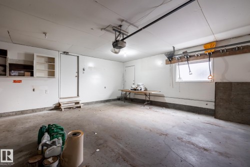 14339 122 Street, Edmonton, AB - Indoor Photo Showing Garage