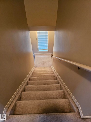 Edmonton, AB - Indoor Photo Showing Other Room