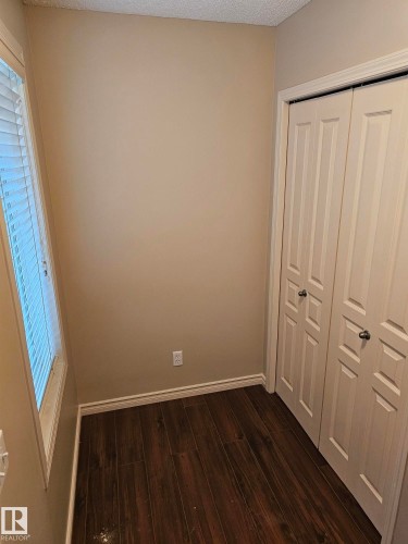 Edmonton, AB - Indoor Photo Showing Other Room